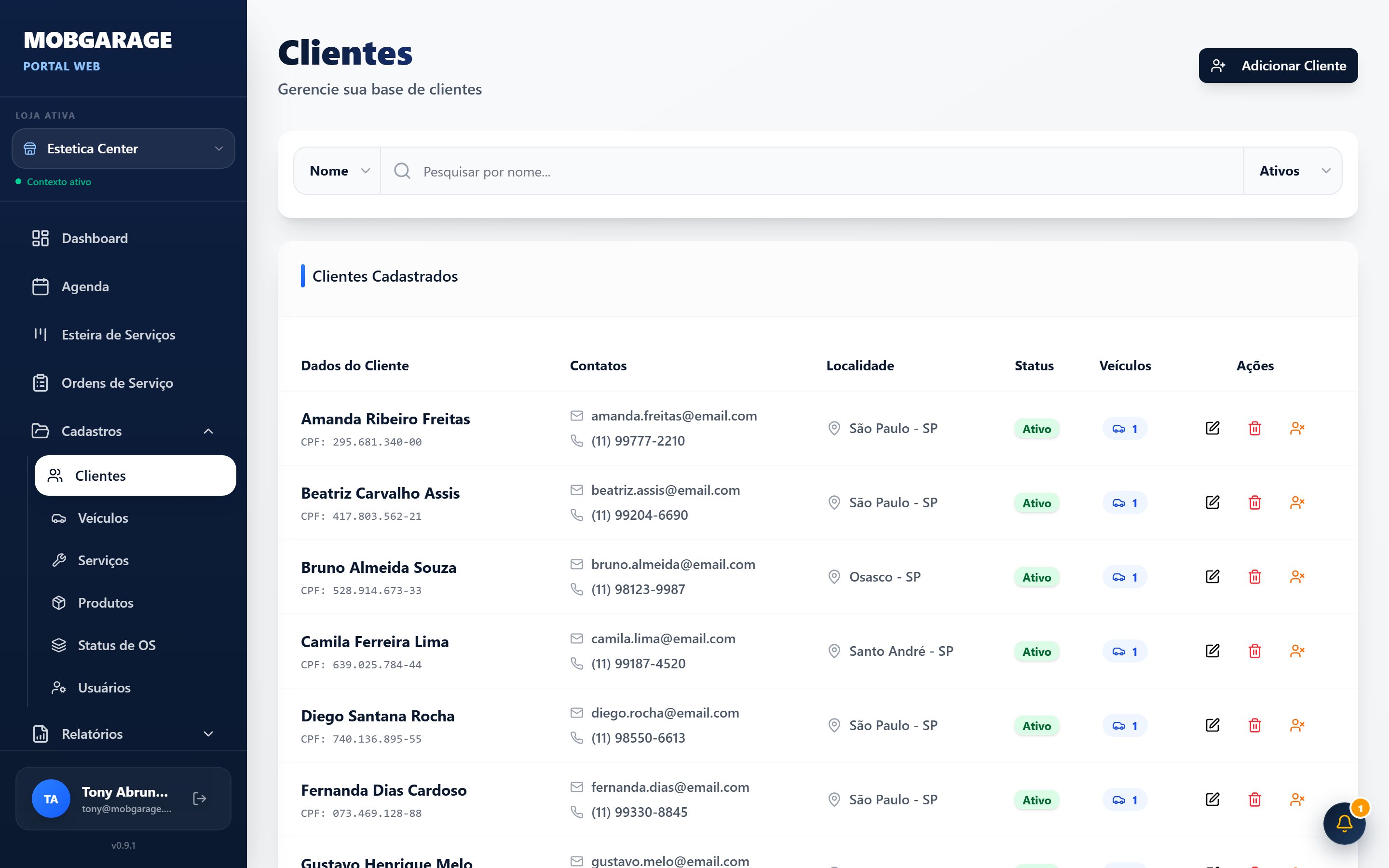 Base de clientes com contatos, localidade e veículos